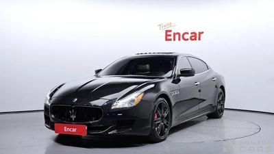 Maserati Quattroporte