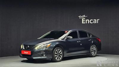 Nissan altima