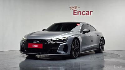 Audi E-tron GT