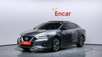 Nissan Maxima