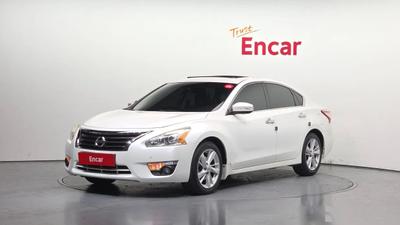 Nissan altima