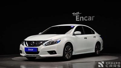 Nissan altima