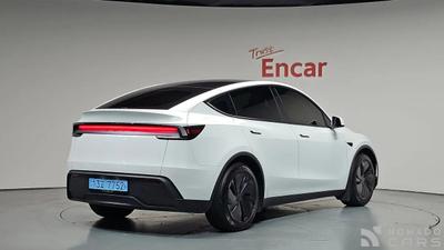 Tesla model-y