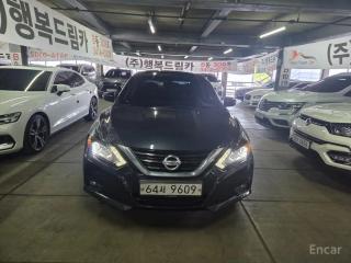 Nissan altima