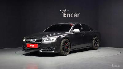 Audi S8