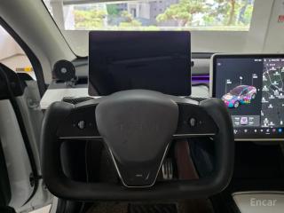 Tesla model-y