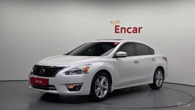 Nissan altima