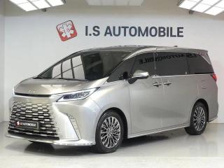 Lexus LM