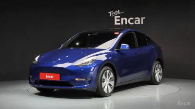 Tesla model-y