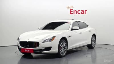 Maserati Quattroporte