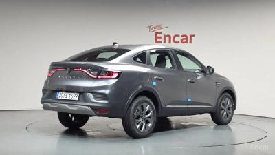 Renault-KoreaSamsung Arkana