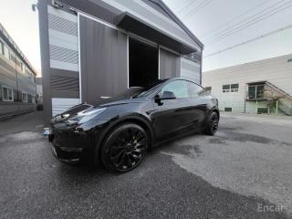 Tesla model-y