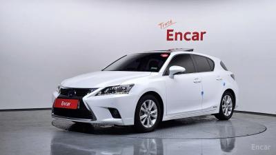 Lexus CT200h