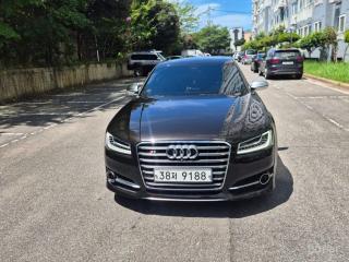 Audi S8