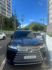 Lexus LX
