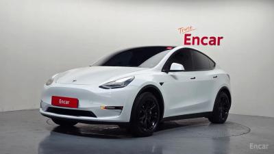 Tesla model-y