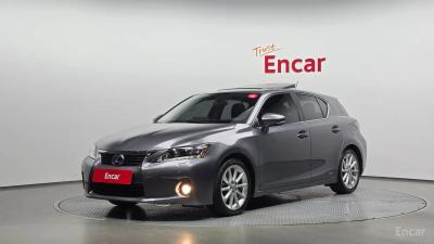 Lexus CT200h