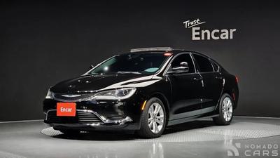 Chrysler 200
