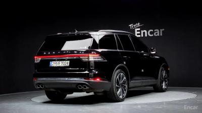 Lincoln Aviator