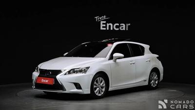 Lexus CT200h