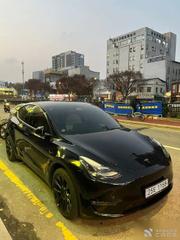 Tesla model-y