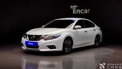 Nissan altima