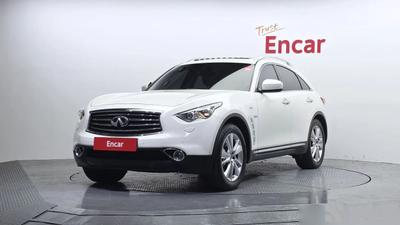 Infiniti QX70
