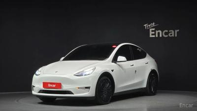Tesla model-y