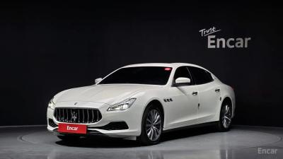 Maserati Quattroporte