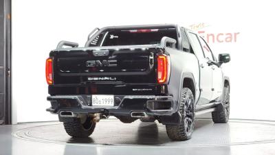 GMC Sierra