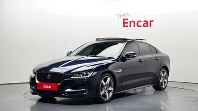 Jaguar XE