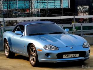 Jaguar XK8