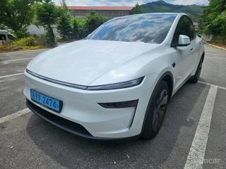 Tesla model-y