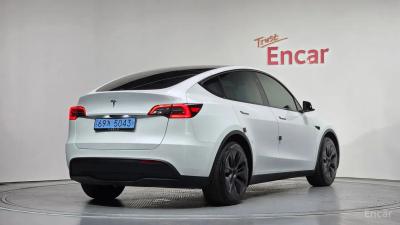 Tesla model-y