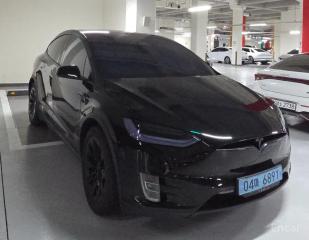 Tesla model-x