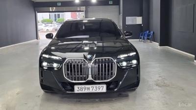 BMW 7-series