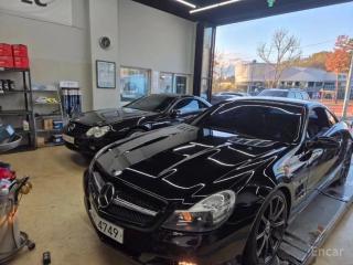 Mercedes-Benz SL-Class