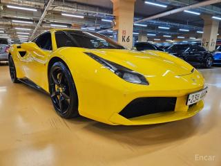Ferrari 488