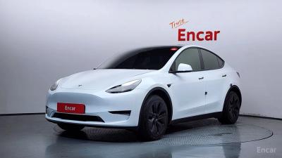 Tesla model-y
