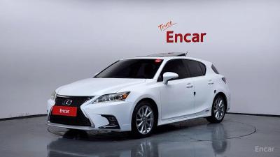 Lexus CT200h