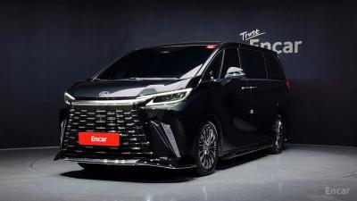 Lexus LM