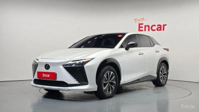 Lexus RZ