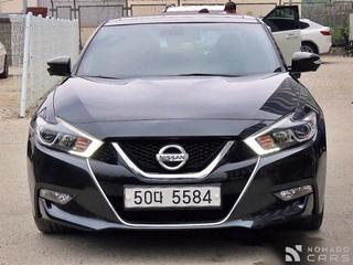 Nissan Maxima