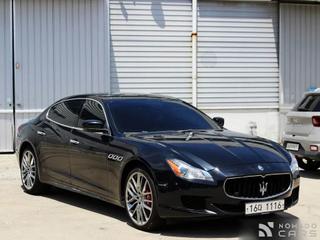 Maserati Quattroporte