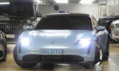 Porsche Taycan