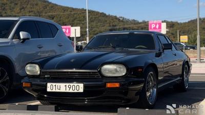 Jaguar XJR