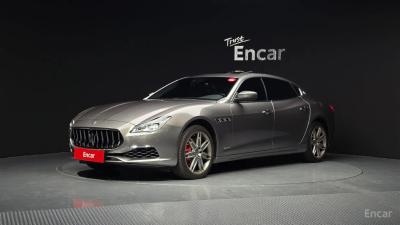 Maserati Quattroporte