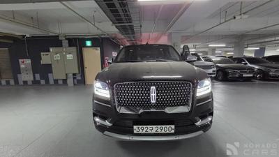 Lincoln Navigator