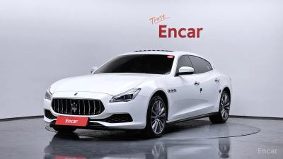 Maserati Quattroporte