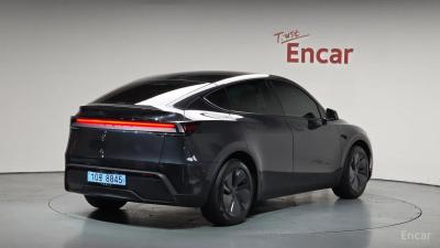 Tesla model-y